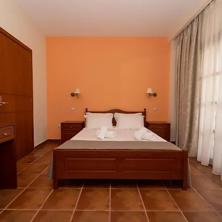 Aparthotel Athoniko Hotel 3*