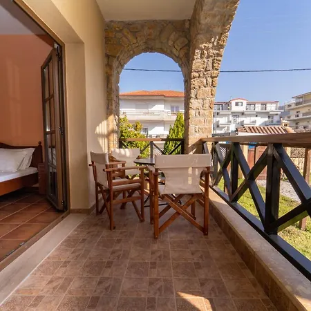 Athoniko Hotel 3*